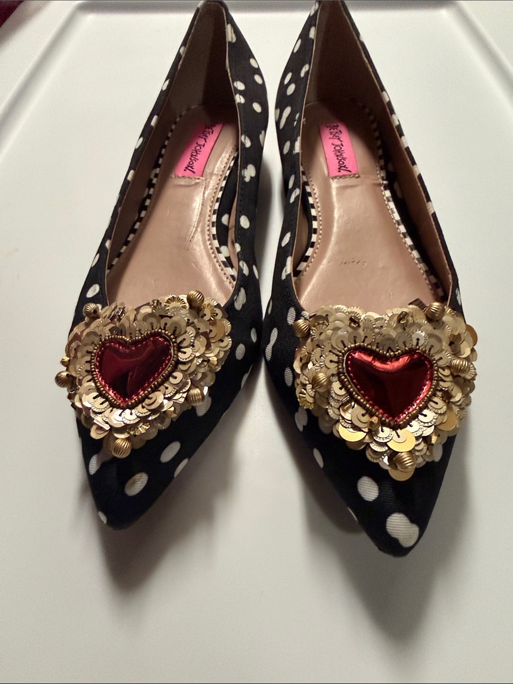Betsey Johnson Black & White Polka Dot Flats with Gold Sequin and Red Heart - Picture 5 of 6